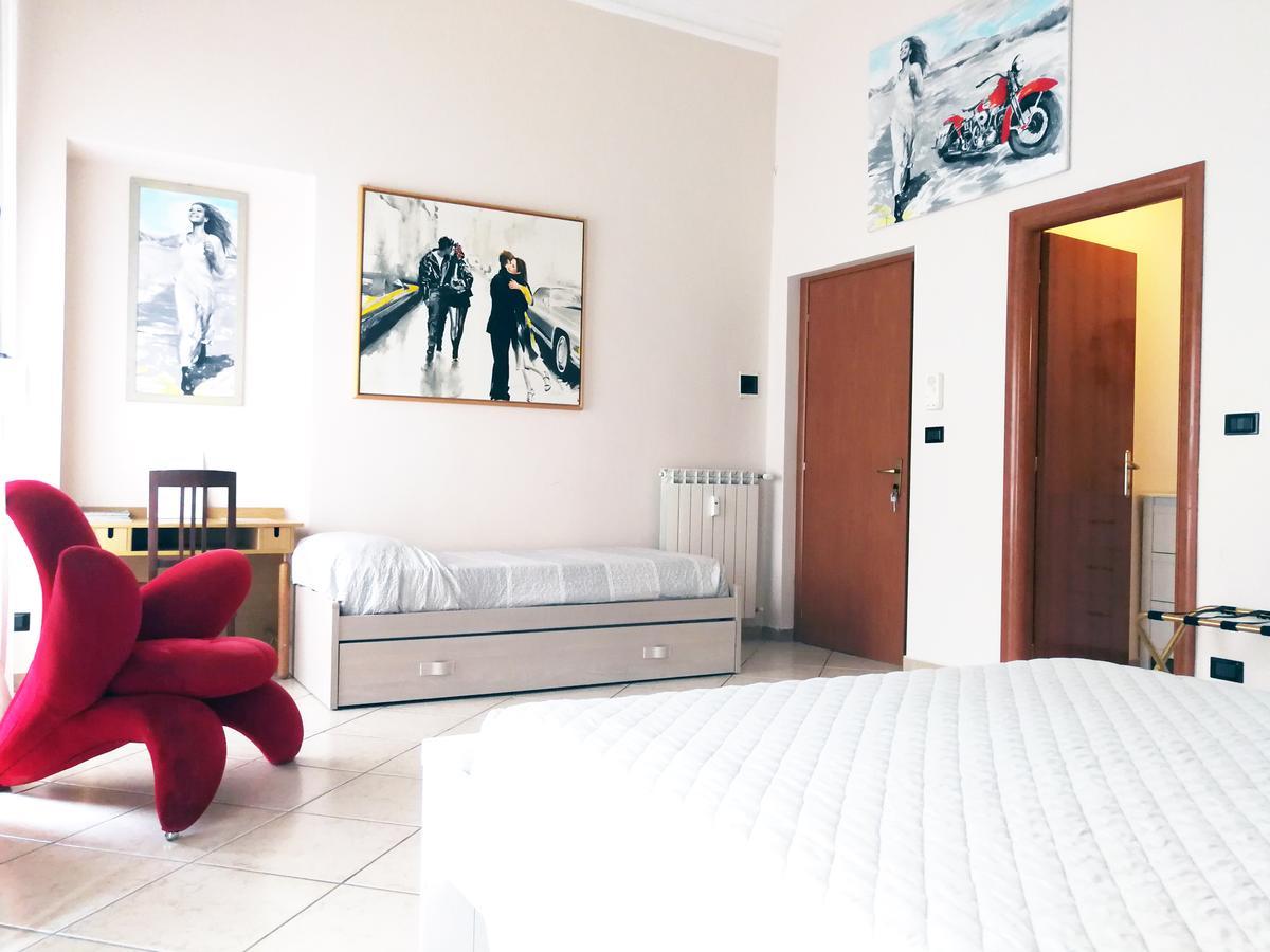 トリノ B＆B セントラル ステーション Bed & Breakfast エクステリア 写真
