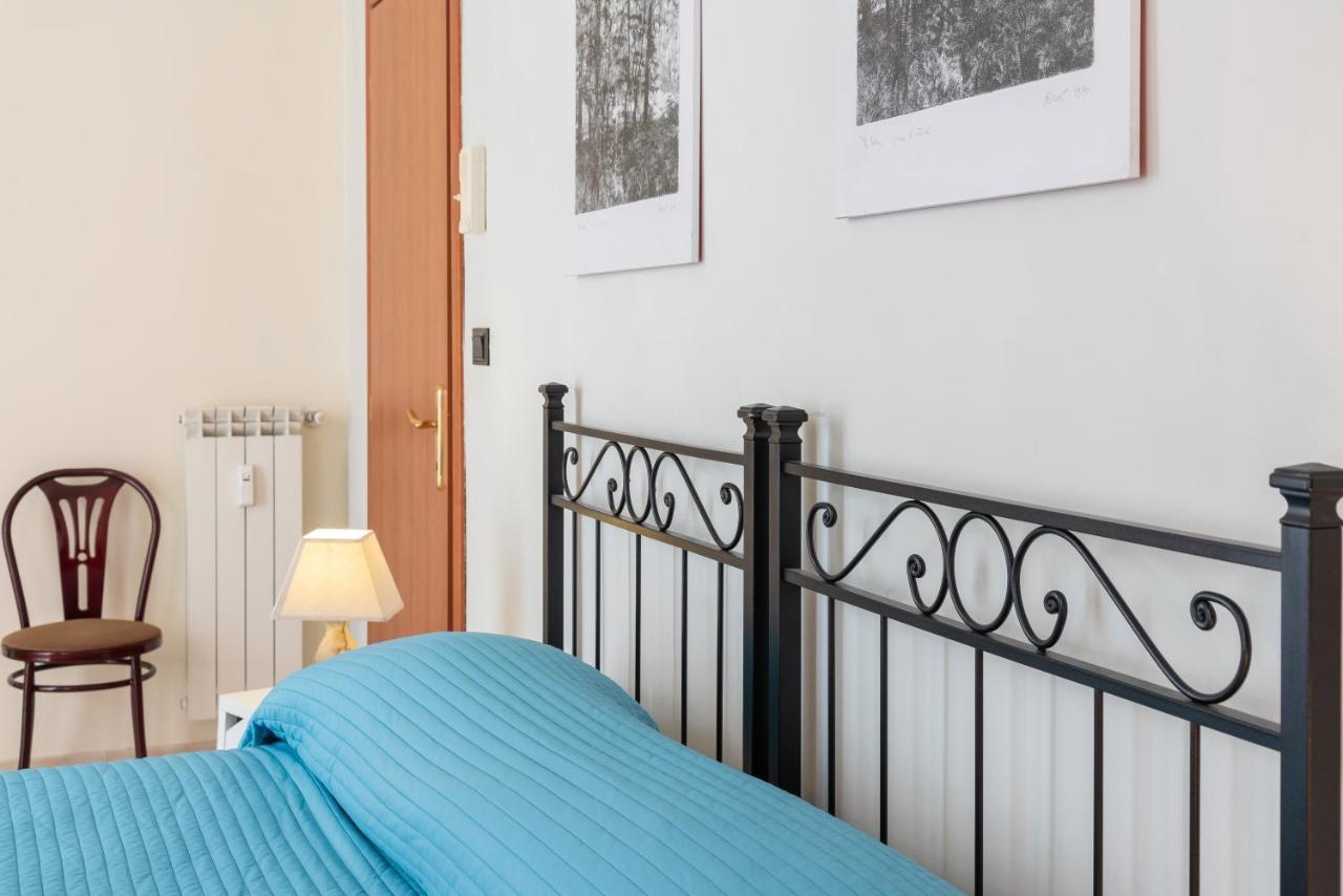 トリノ B＆B セントラル ステーション Bed & Breakfast エクステリア 写真