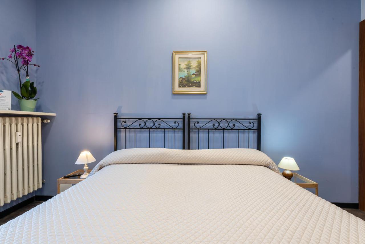 トリノ B＆B セントラル ステーション Bed & Breakfast エクステリア 写真